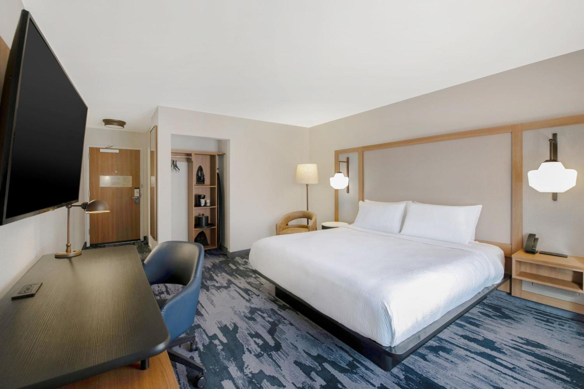 Fairfield Inn & Suites By Marriott Гринвуд Экстерьер фото