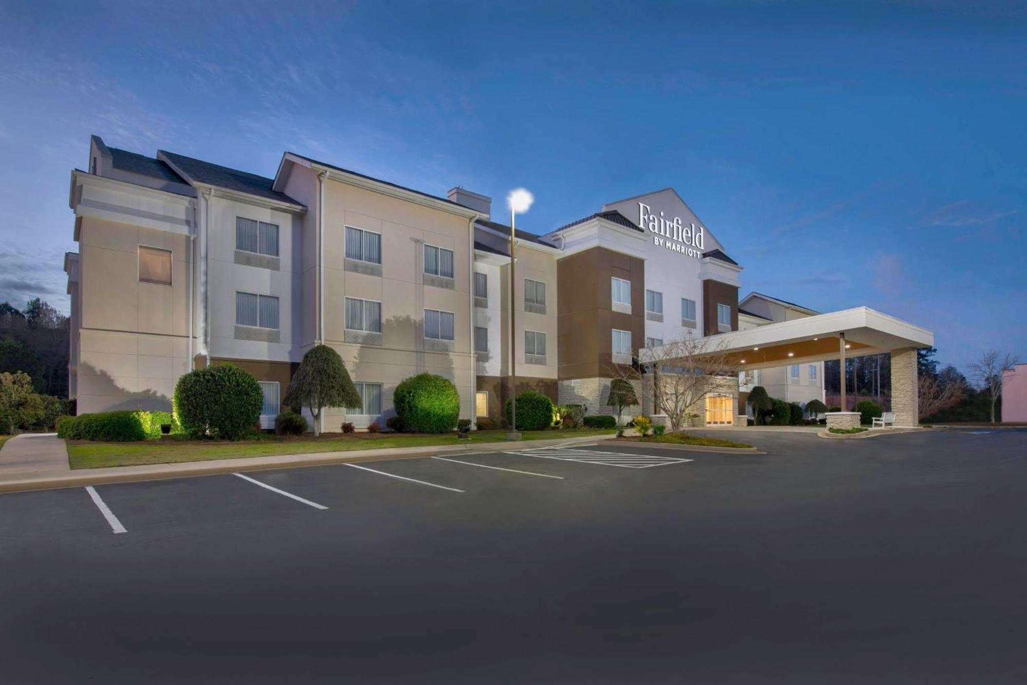 Fairfield Inn & Suites By Marriott Гринвуд Экстерьер фото