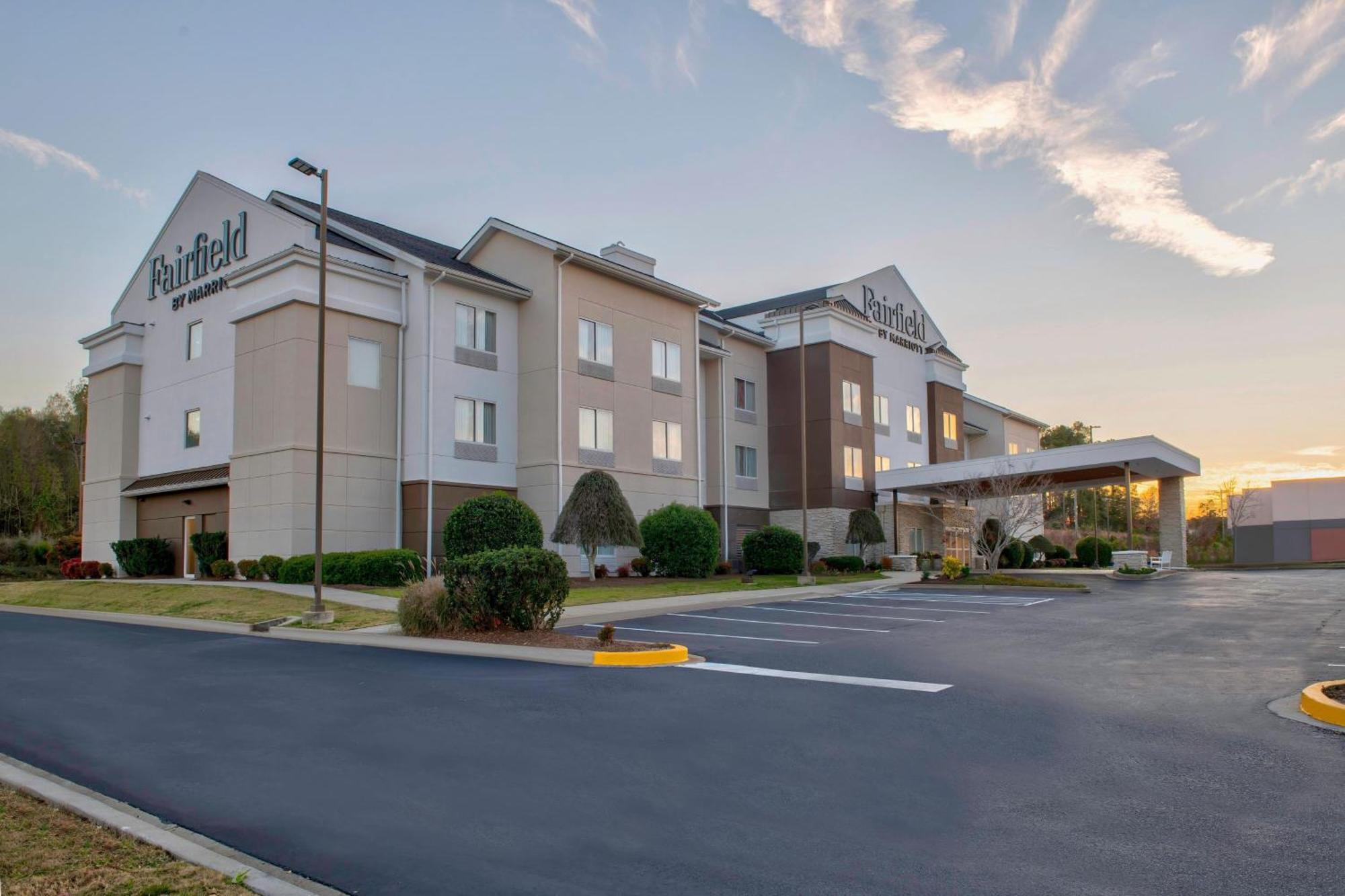 Fairfield Inn & Suites By Marriott Гринвуд Экстерьер фото