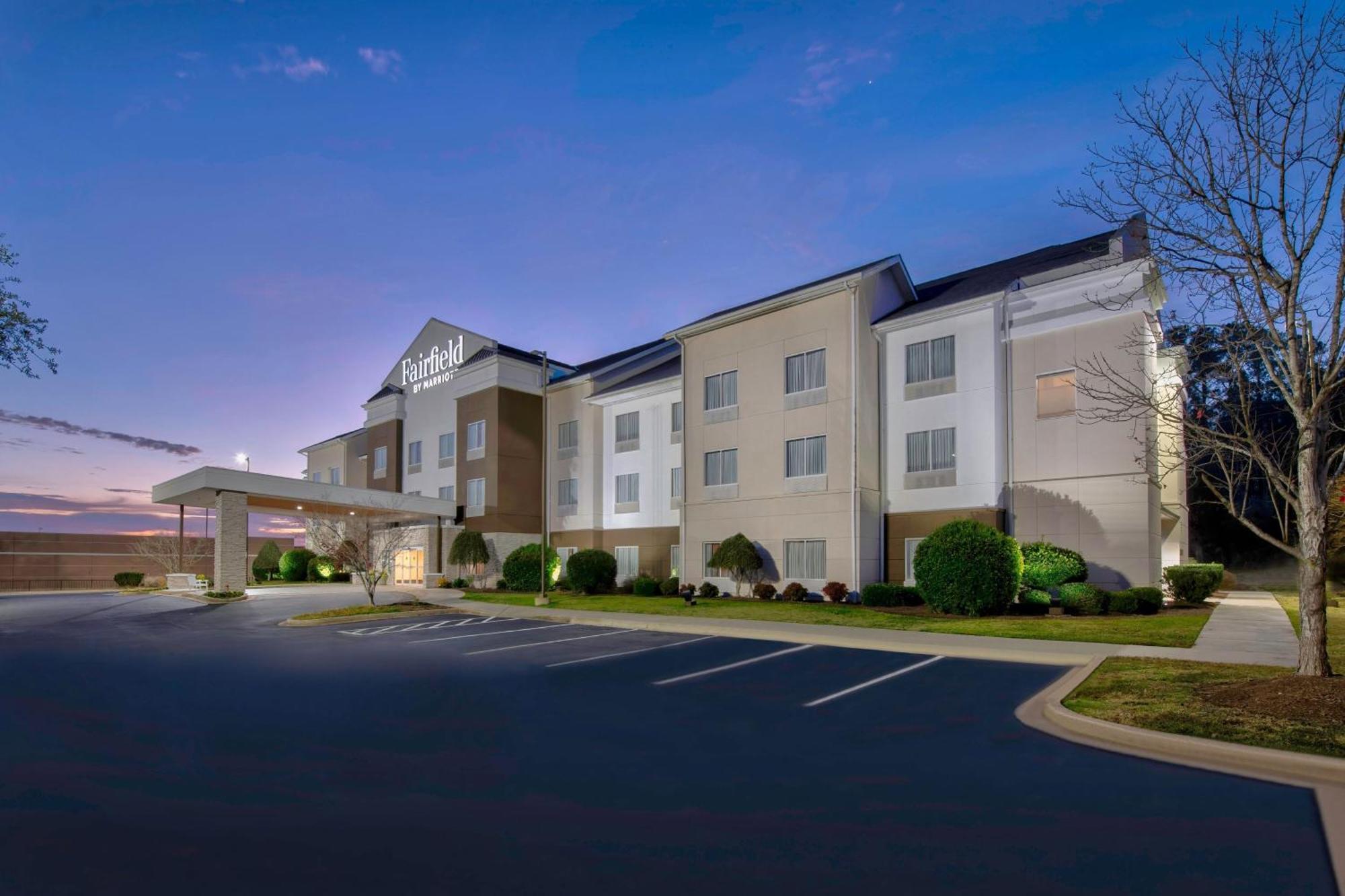 Fairfield Inn & Suites By Marriott Гринвуд Экстерьер фото