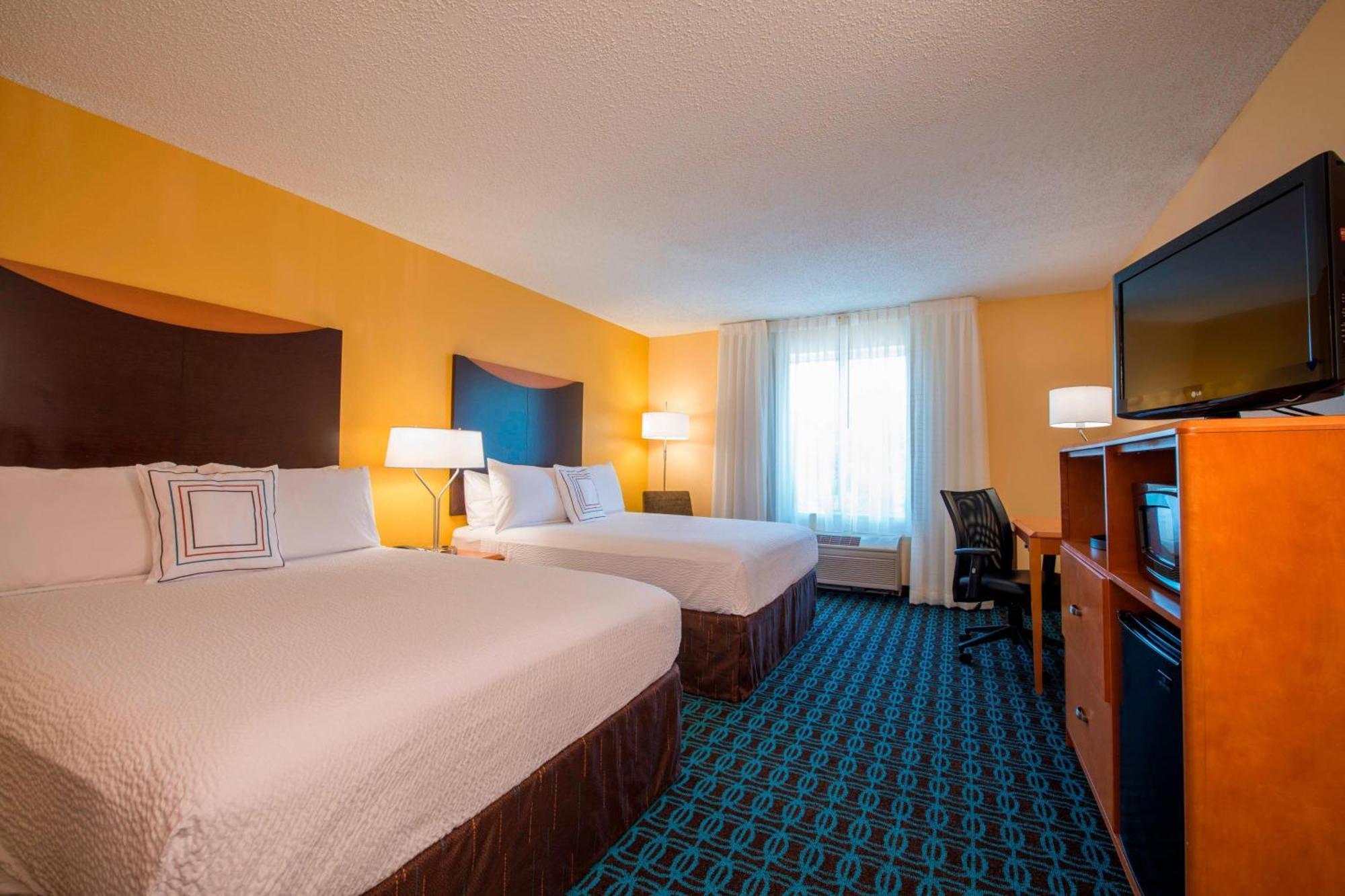 Fairfield Inn & Suites By Marriott Гринвуд Экстерьер фото